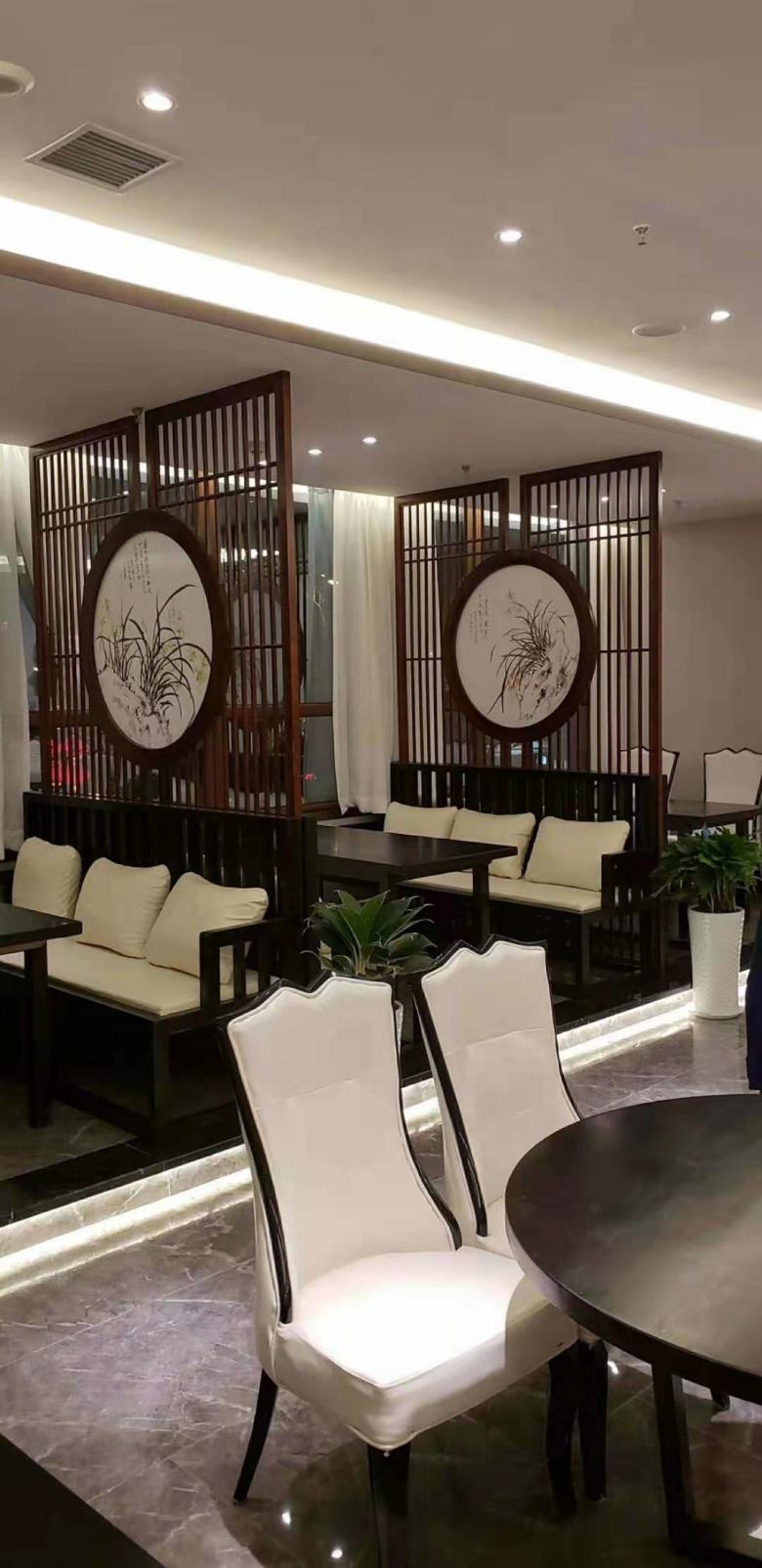 西安金鳙魚(yú)頭餐廳卡座沙發(fā).jpg